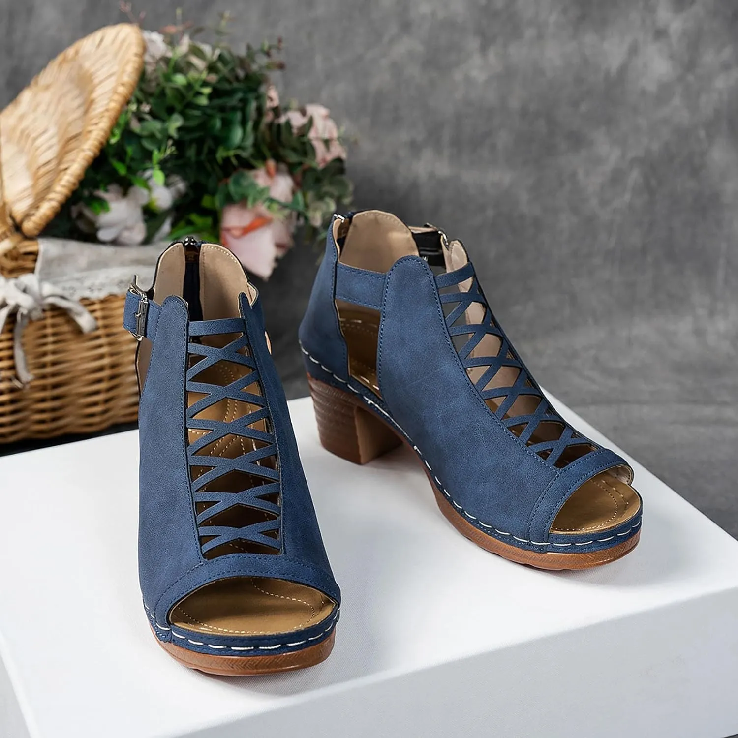 Chunky Heeled Sandals for Womens Bohemian Cutout Open Toe Summer Block Heels Party Sandals with Adjustable Ankle Buckle Comfortable Walking Back Zipper Gladiator Dress Summer Shoes